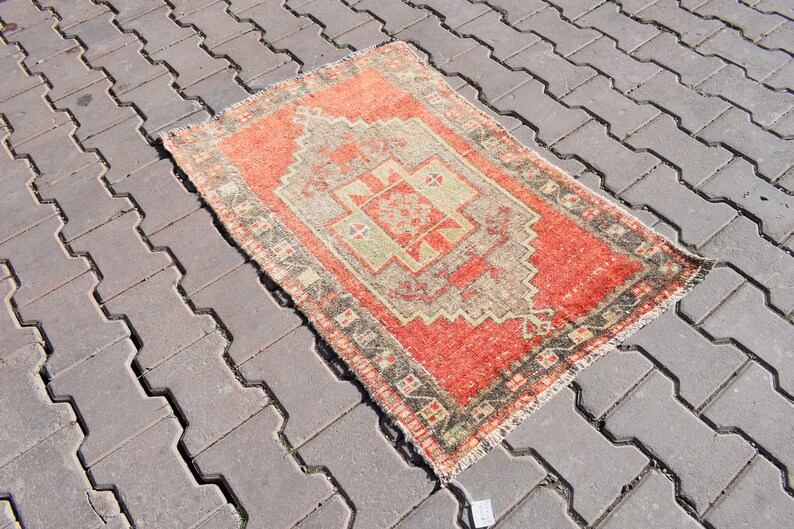 2/'13\u00d73/'31ft,Door Mat Rug,Decorative Rug,Faded Red Rug,Vintage Small Rug,Oushak Soft Rug,Turkish Wool Rug,Hand-Made Wool Rug,Anatolian Rug