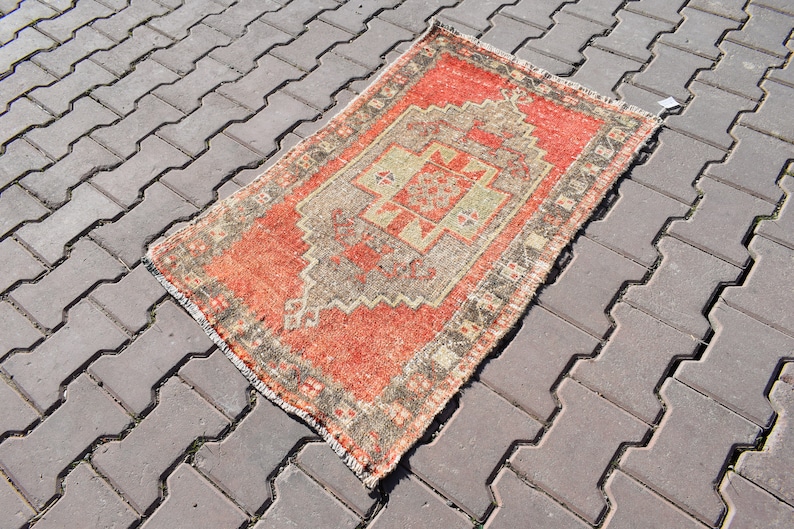 2/'13\u00d73/'31ft,Door Mat Rug,Decorative Rug,Faded Red Rug,Vintage Small Rug,Oushak Soft Rug,Turkish Wool Rug,Hand-Made Wool Rug,Anatolian Rug