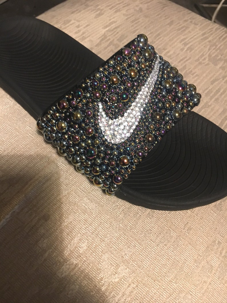 nike pearl slides