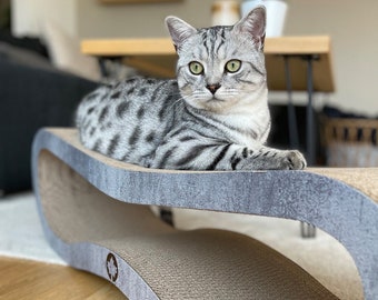 Orbit 2.0 - Scratching board in concrete look Scratching cardboard for cats ergonomic corrugated cardboard