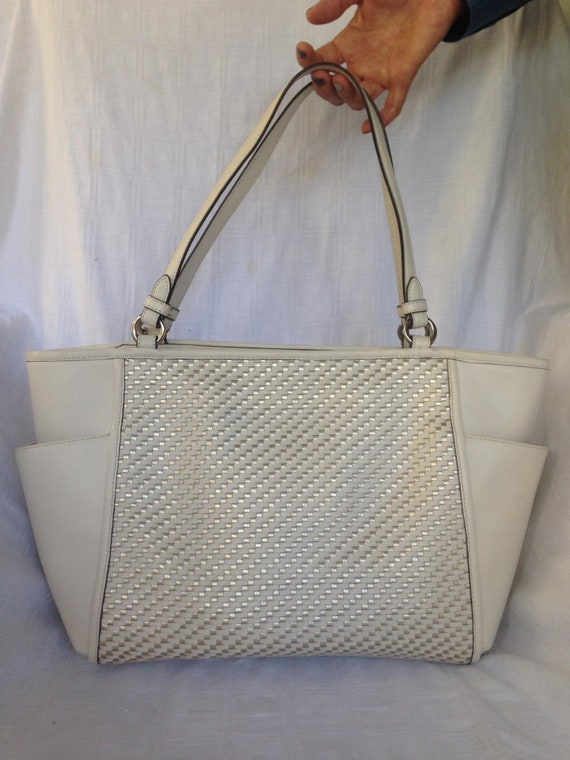 coach white leather bag