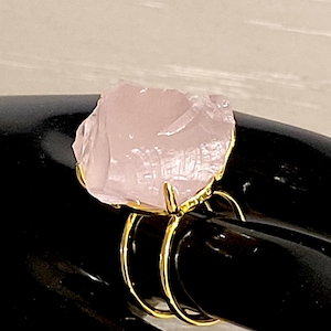 Rose Quartz Ring,Natural gemstone ring,Gold plated ring, adjustable ring,gift for her, rose quartz jewellery, statement ring,handmade ring.
