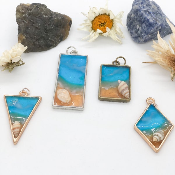 Ocean View Pendant Resin Necklace With or Without Chain Beach Theme Shell Inlay