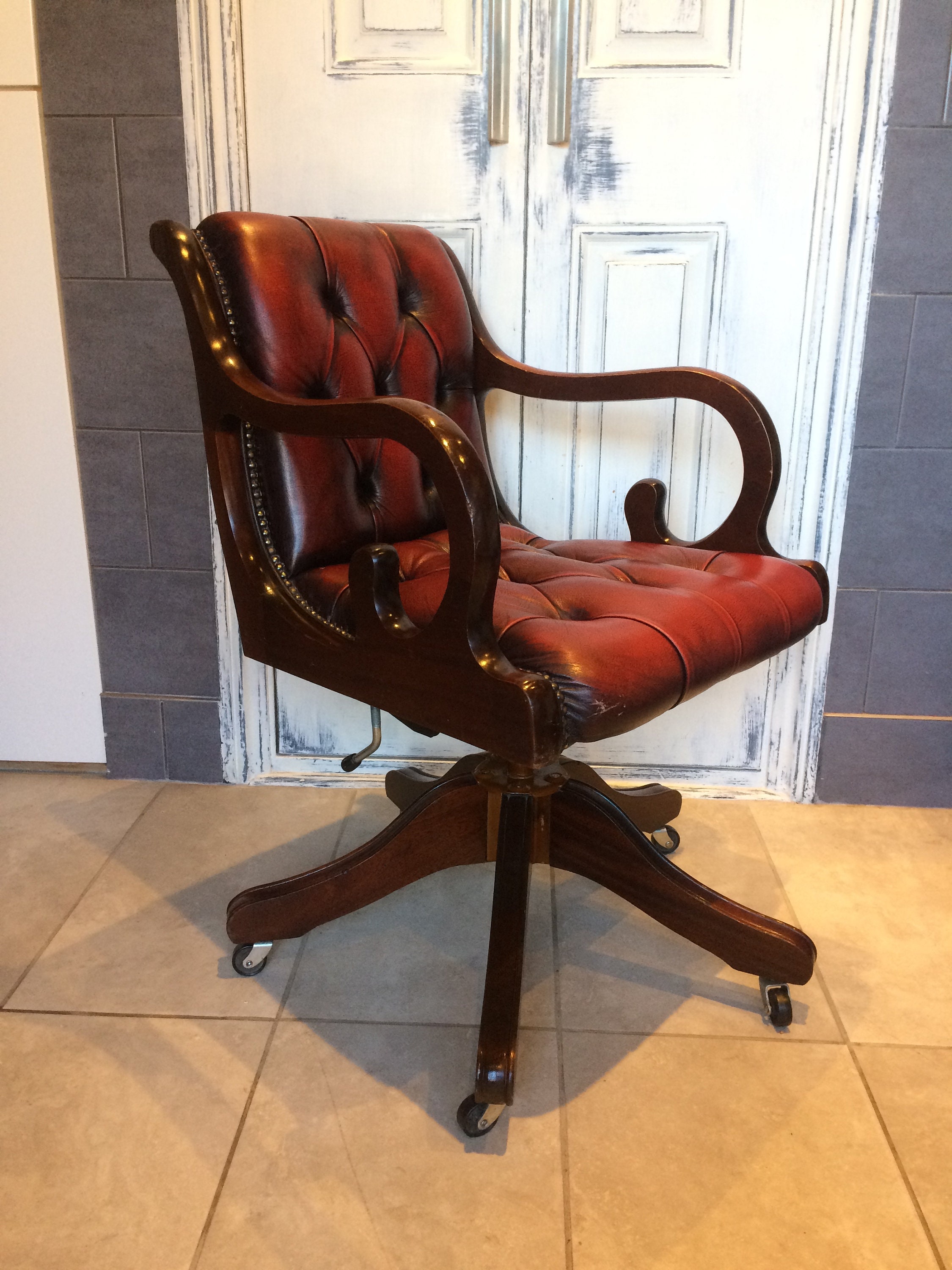 Ring Mekanikk Norway Captains Chesterfield Style Oxblood Leather Swivel Office desk Chair on Castors Retro Vintage. Etsy