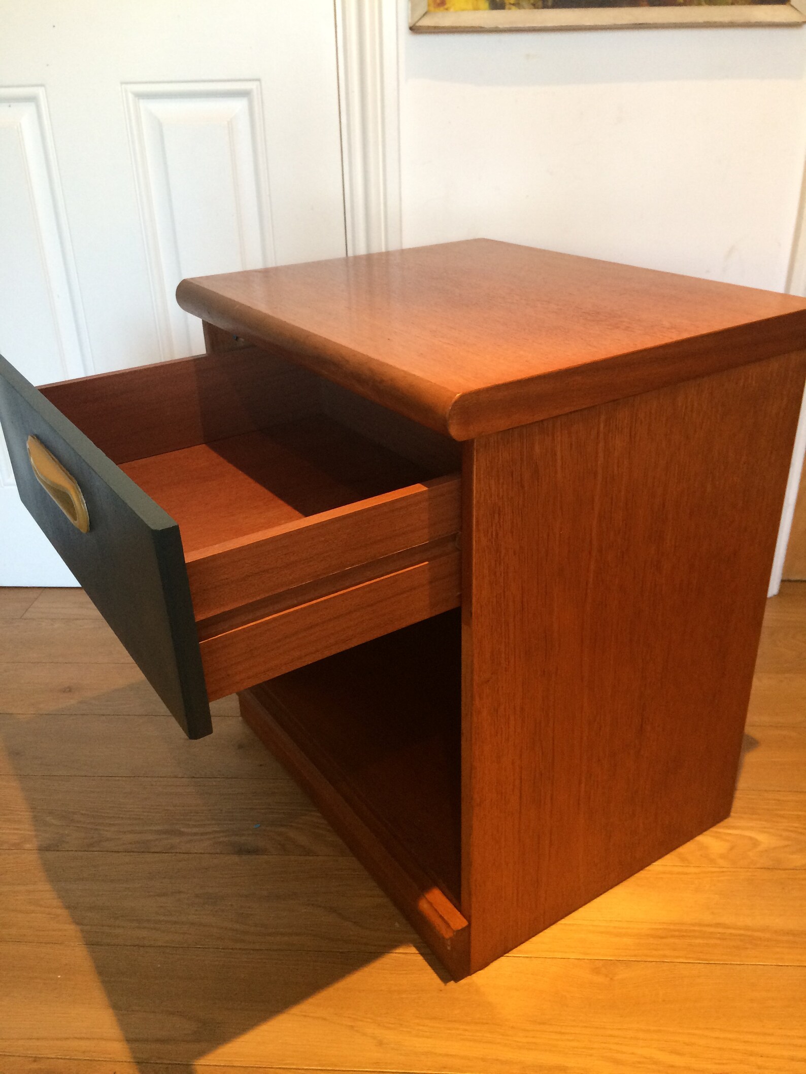 Meredew teak veneer bedside table with painted drawer retro Etsy