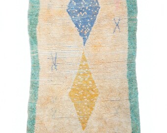 SOLARA - Vintage Azilal Moroccan Accent Rug - 6'6 x 3'2 / Pastel accent rug / Antique White / Baby room Rug / Small Moroccan Rug