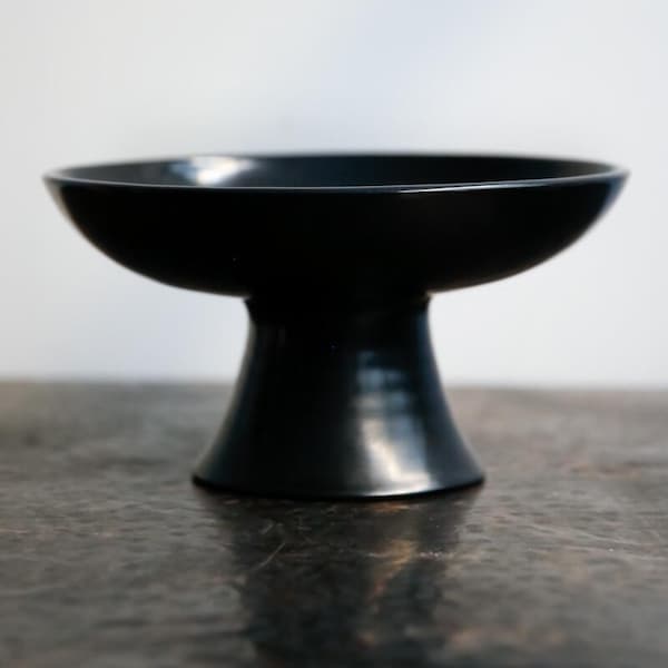 Large Black Tadelakt Lime Plaster Fruit Bowl - Avail. 3 colors - Moroccan Pottery / Centerpiece / Decorative Bowl / Pedestal Bowl