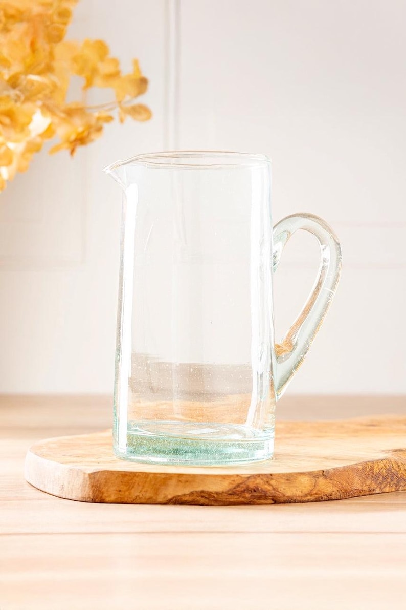 Ouive Pitcher - Thumbnail 2