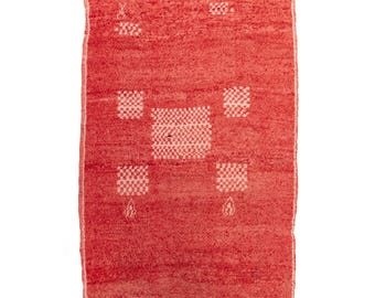 SCARLET Vintage Moroccan rug - 8'3 x 4'8-5'3 / Red Checkerboard rug / Minimal Rug / Berber Rug