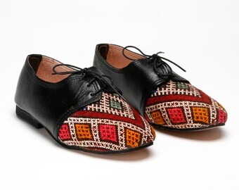 Women's Rug Oxfords 12 - One-of-a-kind Vintage Moroccan Rug Shoes - Size 6.5