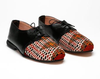 Women's Rug Oxfords 19 - One-of-a-kind Vintage Moroccan Rug Shoes - Size 7.5