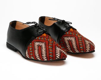 Women's Rug Oxfords 24 - One-of-a-kind Vintage Moroccan Rug Shoes - Size 8
