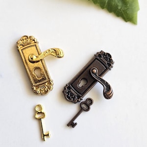 May include: A set of three ceramic mugs with a speckled, matte finish in cream, light brown, and dark brown. Each mug has a simple, minimalist design, ideal for tea or coffee.