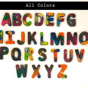 Crayones del alfabeto; nombres de crayones; letras de crayones; obsequio para fiesta de cumpleaños infantil; nombre personalizado con letras de crayones