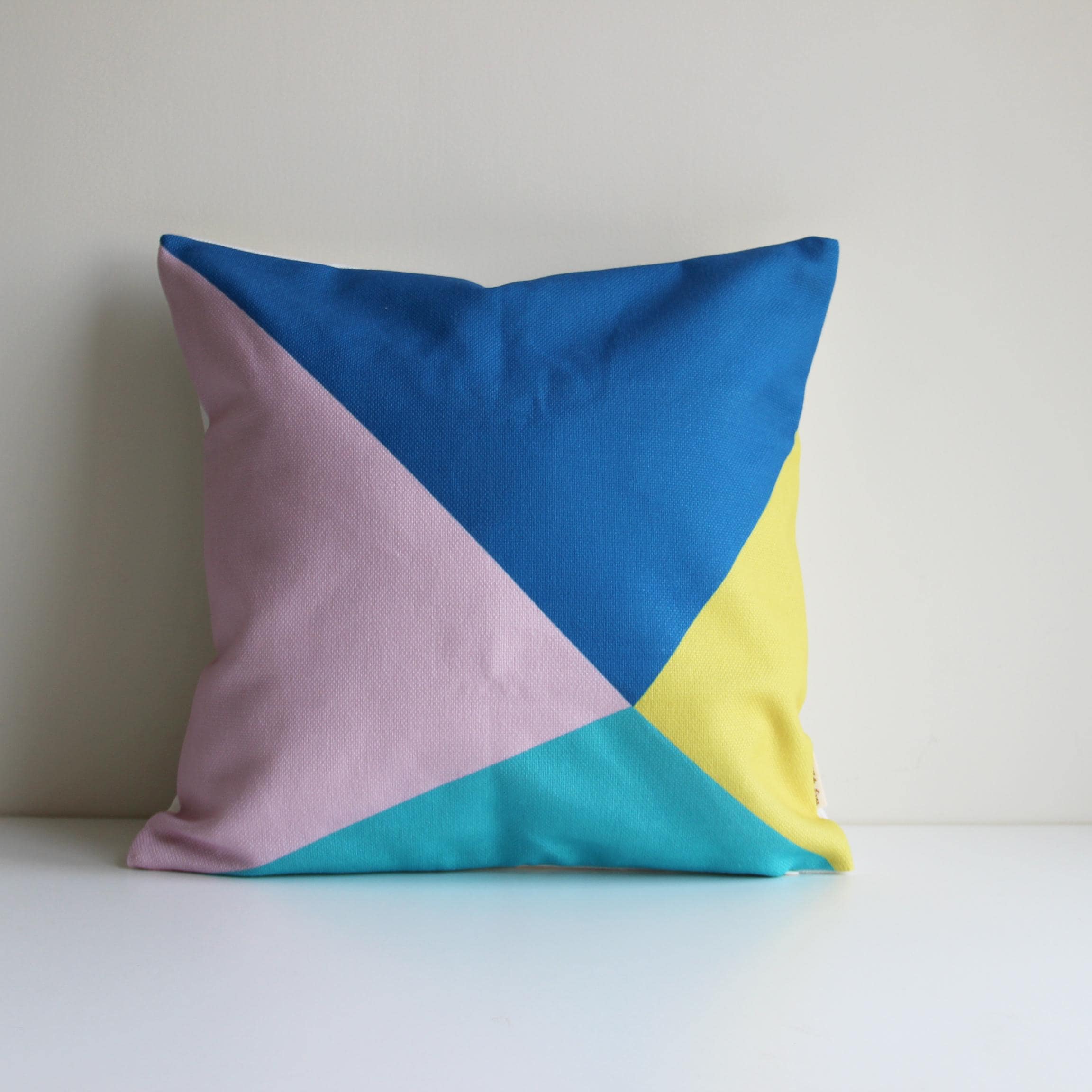 モダンなカラーブロック幾何学模様の枕カバー - Etsy 日本