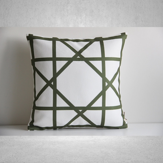 Olive Green Geometric Pillow Cover: Chinoiserie Geo  display picture 1