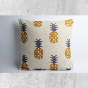 Golden Pineapple Decorative Throw Pillow Covers, Tropical Decor Cushion Covers 18&quot;x18&quot; 20x20, Yellow Pineapples Pillow Cases