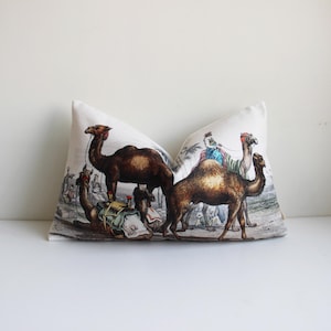 Camels Throw Pillow Cover - Ninny Decorative Cushion Cover, Animals Decor Pillow Case 20x12 50x30cm 14x24 Lumbar Pillow Covers