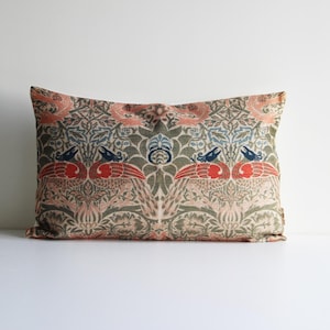 Copricuscino lombare William Morris Orange Floral - Copricuscino classico Art Nouveau William Morris 12"x20" / 50 x 30 cm, misure personalizzate