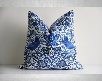 Blue Strawberry Thief - William Morris Art Nouveau Classic Decorative Throw Pillow cover, Teal Pillow case 18x18 20x20 kussenhoes