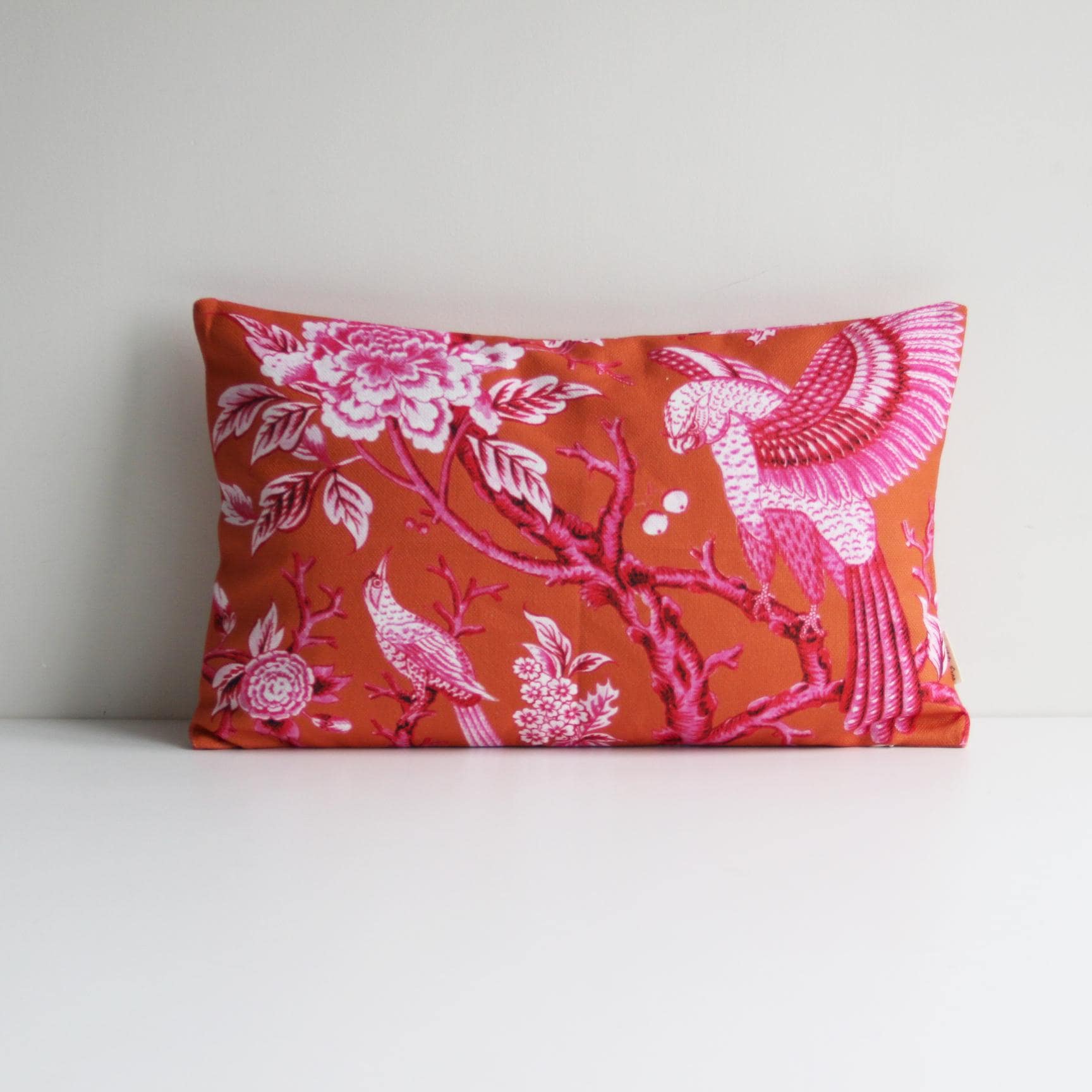 オレンジのトワル・ド・ジュイ鳥の枕カバー用スクエア＆ランバーサイズ