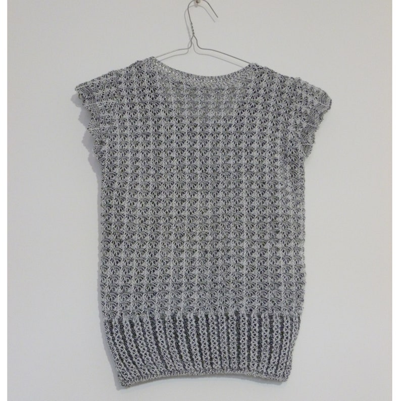 VINTAGE Hand-knit Sleeveless Sweater Salt and Pepper Knit Ruffle Sweater Size S