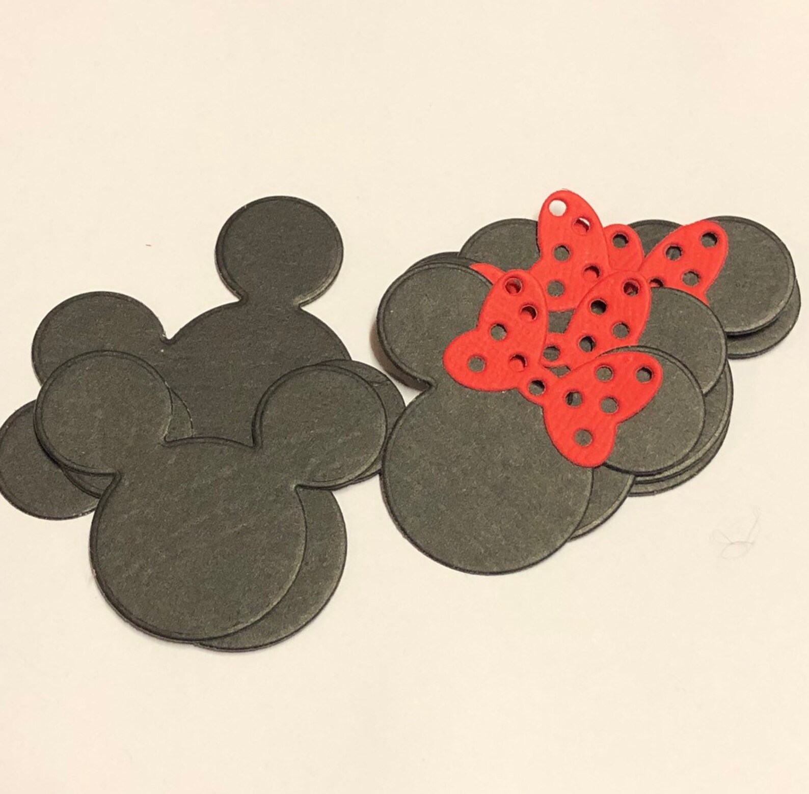 Mickey &amp;Minnie Mouse Die Cuts 4x4.8cm Fabricación de | Etsy