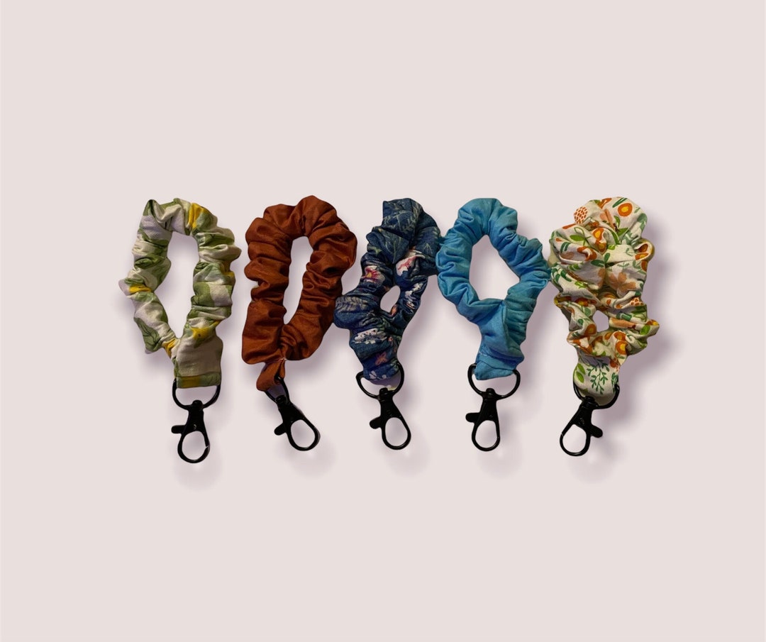 Scrunchie Keychain // Wristlet Keychain Etsy