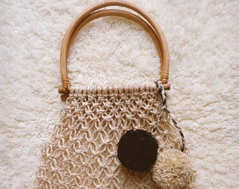 Handwoven Wicker Bag Rattan Bag Natural Straw Pom pom Handmade Summer Bohemian Vintage Purse basket boho Raffia 70s handbag abaca macrame