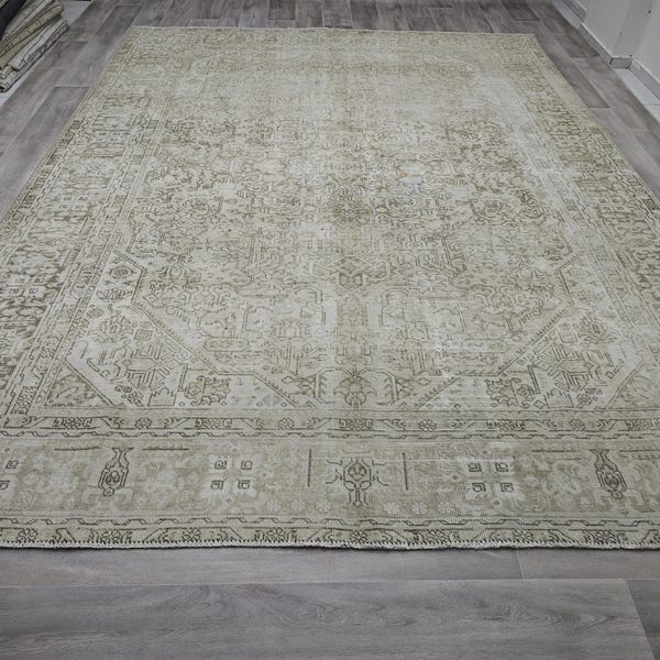 Handknotted 9x12 Oushak Rug: Vintage Turkish Wool Area Rug