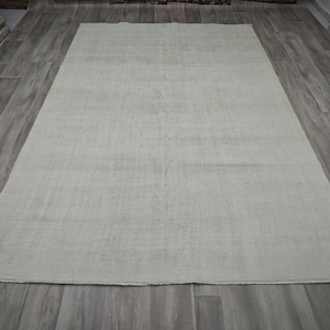 7x10 Vintage Oushak Rug – Neutral Faded Turkish Rug – Beige and Cream Handmade Wool Carpet – 6.6x9.8 feet