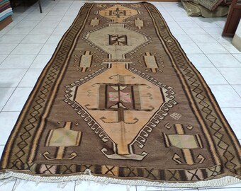 Handmade Vintage Turkish Kilim Rug: 5.28 x 13.78 ft