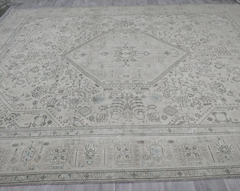 9x12 Vintage Heriz Area Rug: Beige Wool Oushak, Muted Oversized Rug