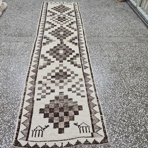 3x11 Herki Runner Rug, 2.9x11.2 feet, Turkish rug runner, Vintage herki rug, Oriental rug, Hallway rug, Natural rug, Wool rug, Entryway rug