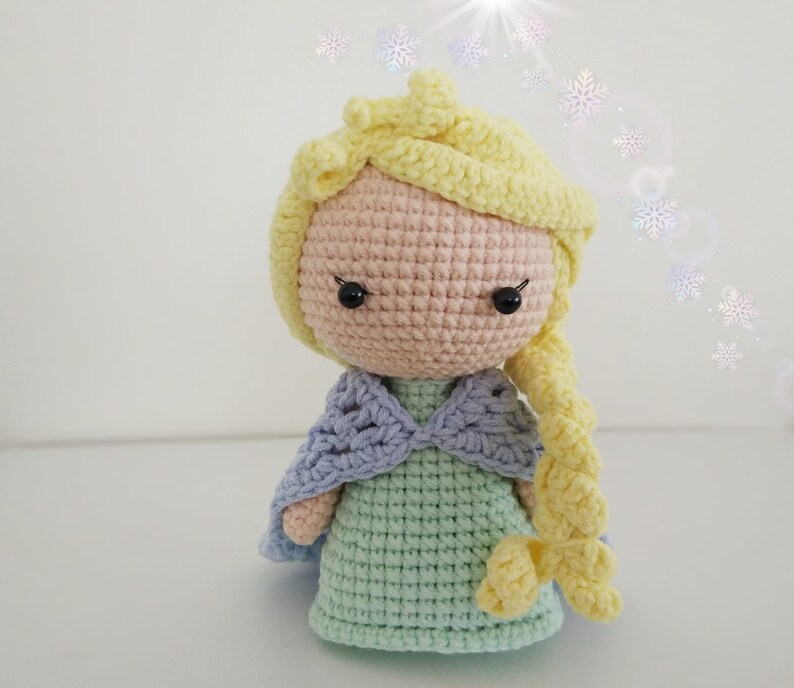 Elsa and Anna Frozen Dolls