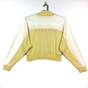 Vintage Hang Ten Women croptop Sweatshirt Big logo yellow and white colour