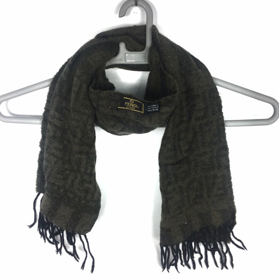 小物 FENDI Monogram Scarf Made in Italy Fendi Monogram 100% Wool Scarf Free Adult Size Made in Italy
