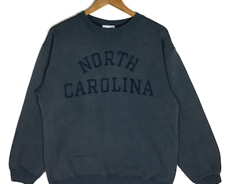 Vintage North Carolina logo sweatshirt M size