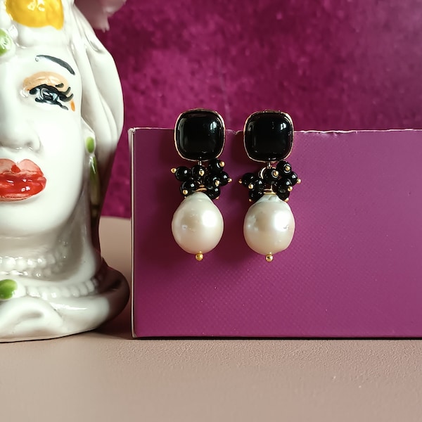 Black wedding earrings with baroque Pearls