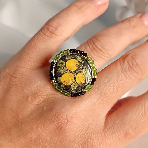 Bague faite à la main avec carreau de céramique Caltagirone