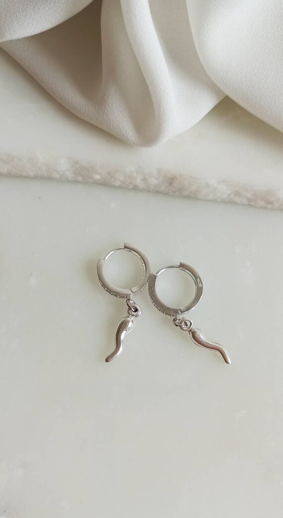 ChapeauAtelier Tiny Hoops with Horn Charms