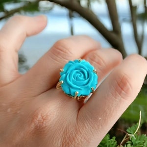 Statement ring with turquoise rose