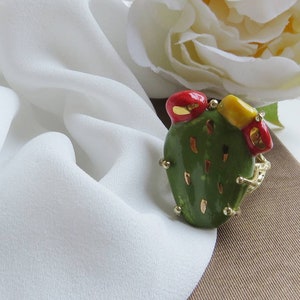 Sicilian Ring with Ceramic Prickly Pear