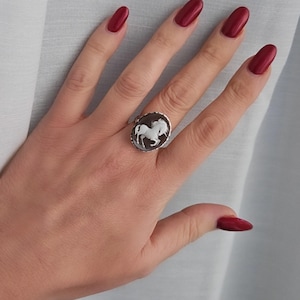 Ovale ring in 925 zilver met UNICORN-camee