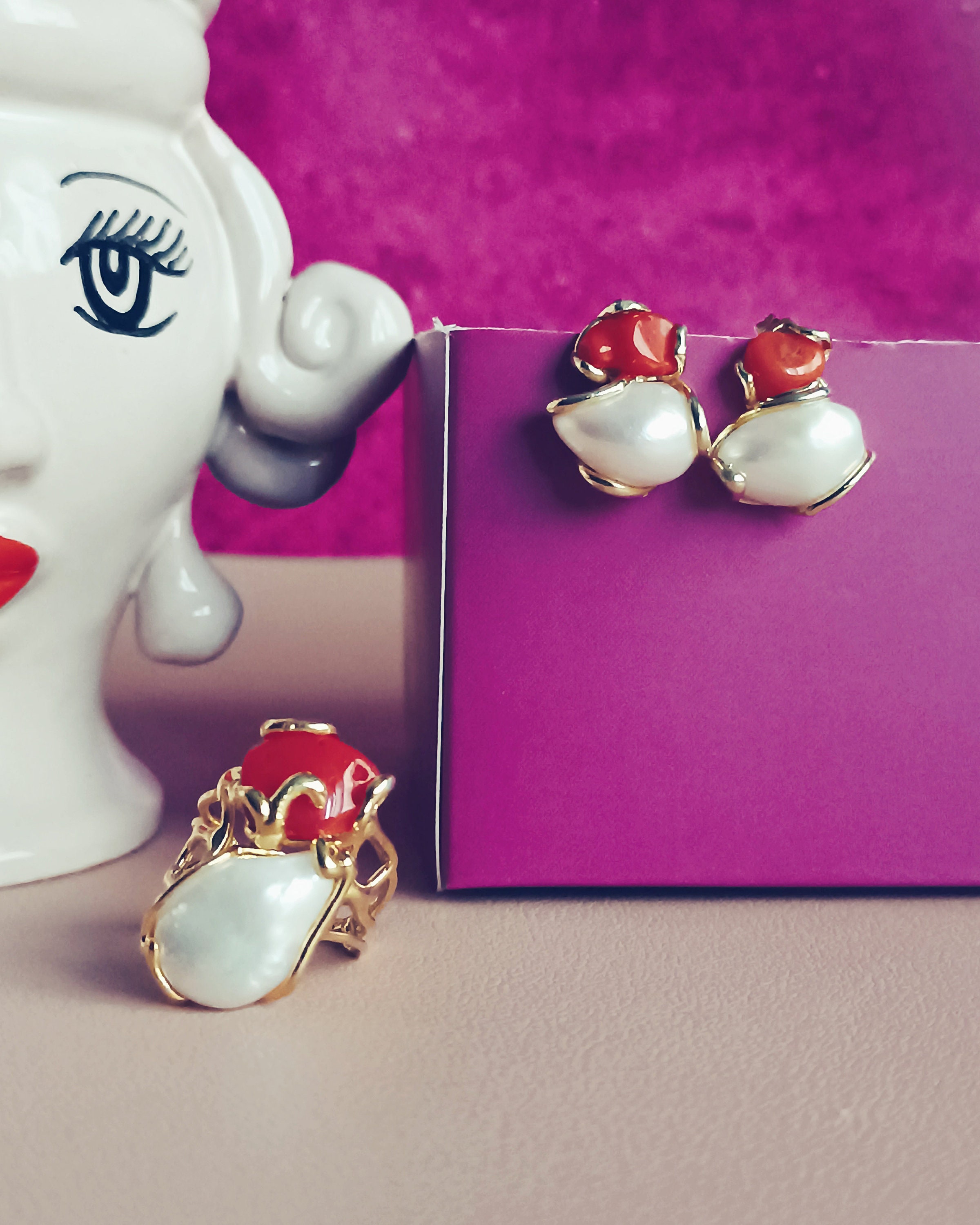 NOVICA Orecchini Artigianali In Argento 925 Con Perle D'Acqua Dolce E Pietre Preziose | Design "Rosy Vineyard" Con Granato, Corniola E Quarzo | Gioiello Etico Fair Trade