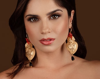 Sacred Heart earrings gold