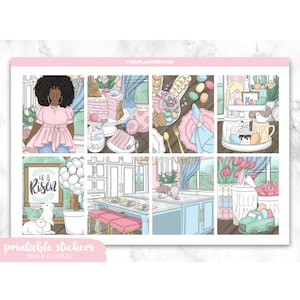 以下が含まれることがあります： イースターをテーマにしたイラストが描かれた、印刷可能なステッカーシート。パステルカラーのケーキ、卵、ウサギ、キッチンシーンの画像が含まれています。「He is Risen」と「Jelly Beans」の文字が含まれています。