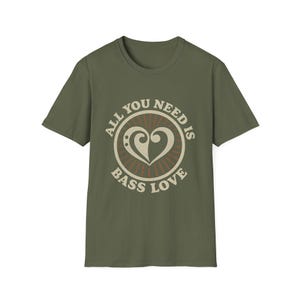 Bass Gitarre T-Shirt: Musiker Geschenk, Unisex Softstyle T-Shirt