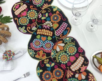 Handmade Halloween multicolor skull beaded runner