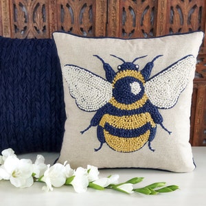 Hand Knots Honey Bee cotton Pillow Cover
